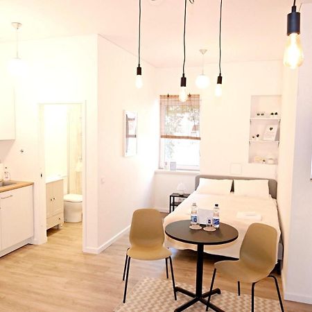 Minimalist Studio Old Town Apartments By Hostlovers Kaunas Exterior photo