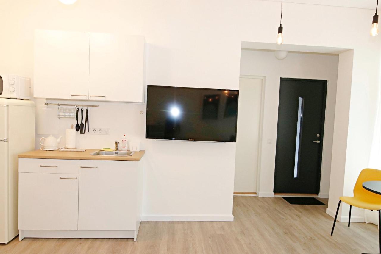 Minimalist Studio Old Town Apartments By Hostlovers Kaunas Exterior photo