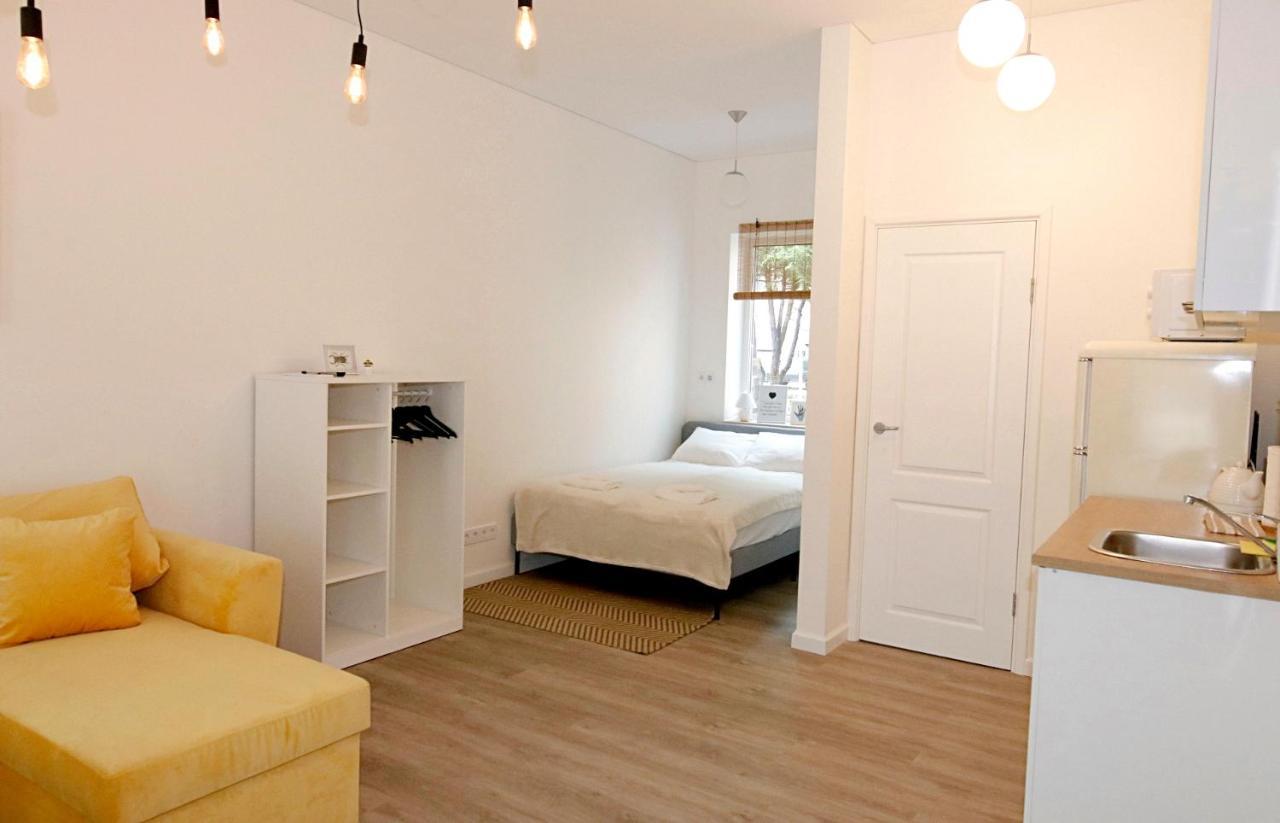Minimalist Studio Old Town Apartments By Hostlovers Kaunas Exterior photo